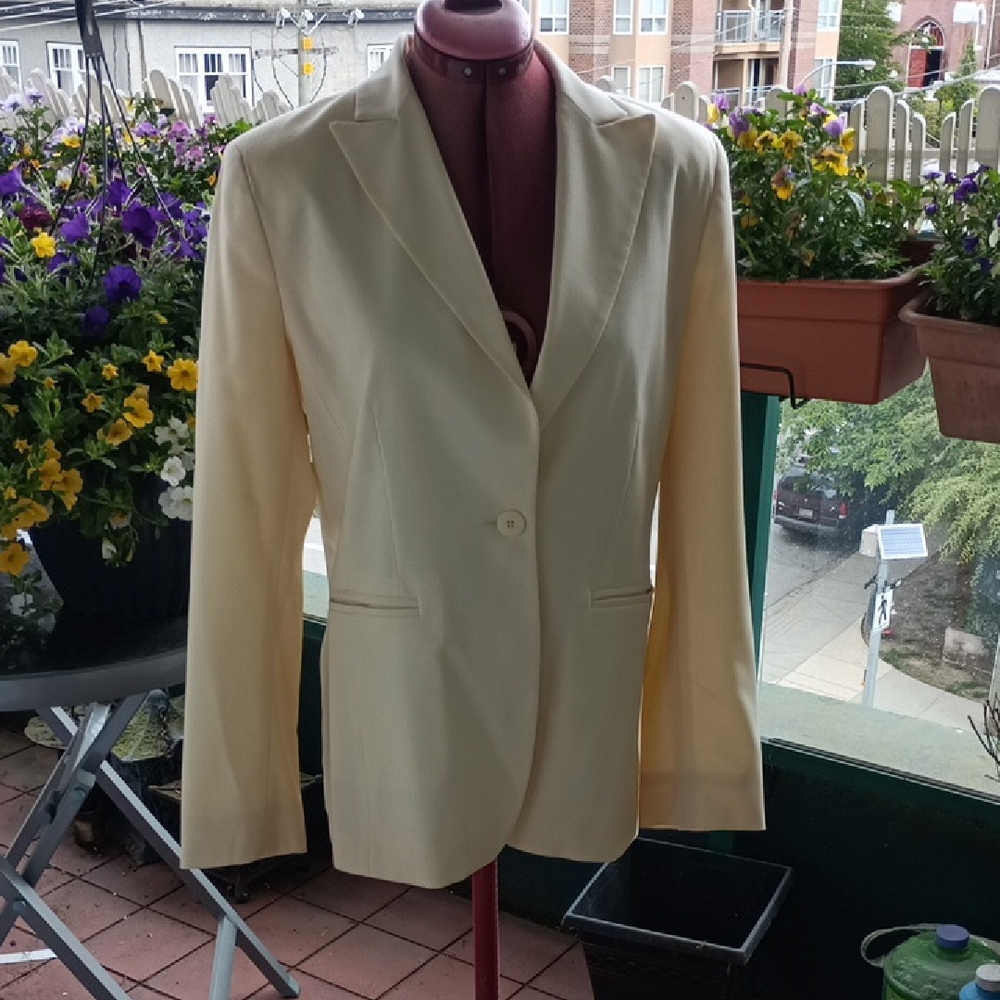 Origins Cream Blazer Tailored Suit Jacket